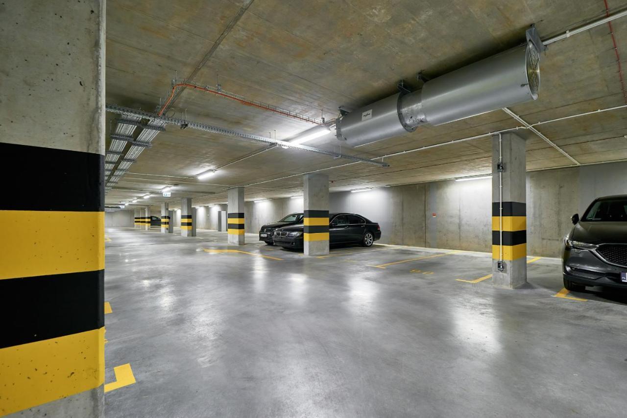 Exclusive Apartments Gwiazdzista With Free Garage Wroclaw By Noclegi Renters ภายนอก รูปภาพ