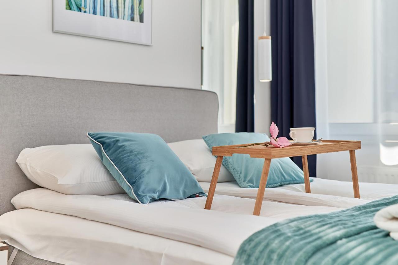 Exclusive Apartments Gwiazdzista With Free Garage Wroclaw By Noclegi Renters ภายนอก รูปภาพ