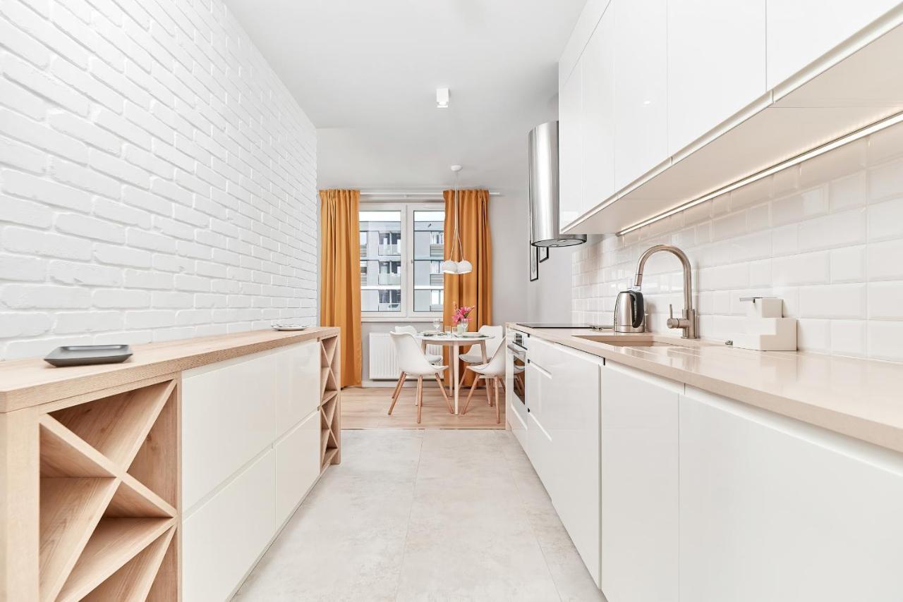 Exclusive Apartments Gwiazdzista With Free Garage Wroclaw By Noclegi Renters ภายนอก รูปภาพ